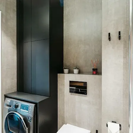 Diamond - Luxurious - A/c